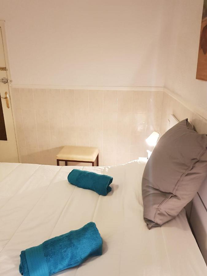 Wish Suite Dolores Leon De Triana Sevilla Exterior foto